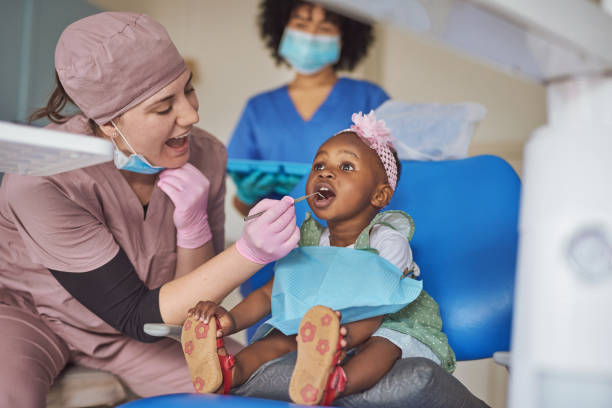 Best Tooth Extraction  in Sauk Vlage, IL
